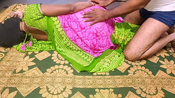 Desi aunty's homemade Indian porn video in HD